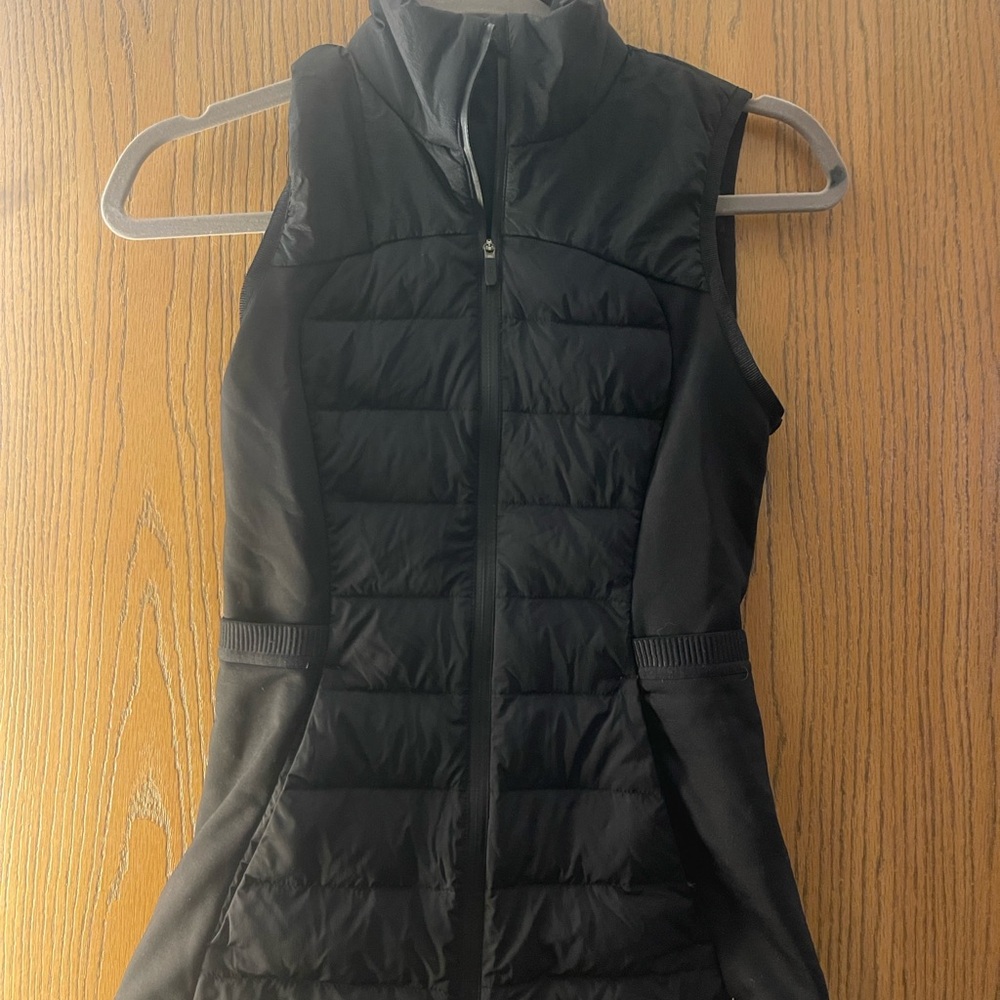 Lululemon size 2 vest